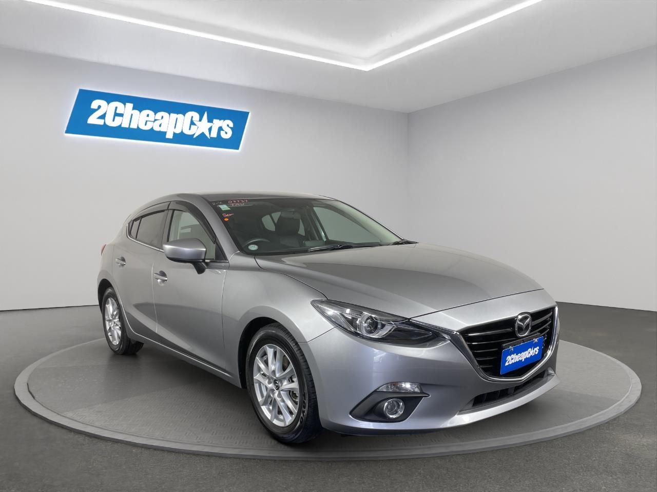 Vehicle image 3