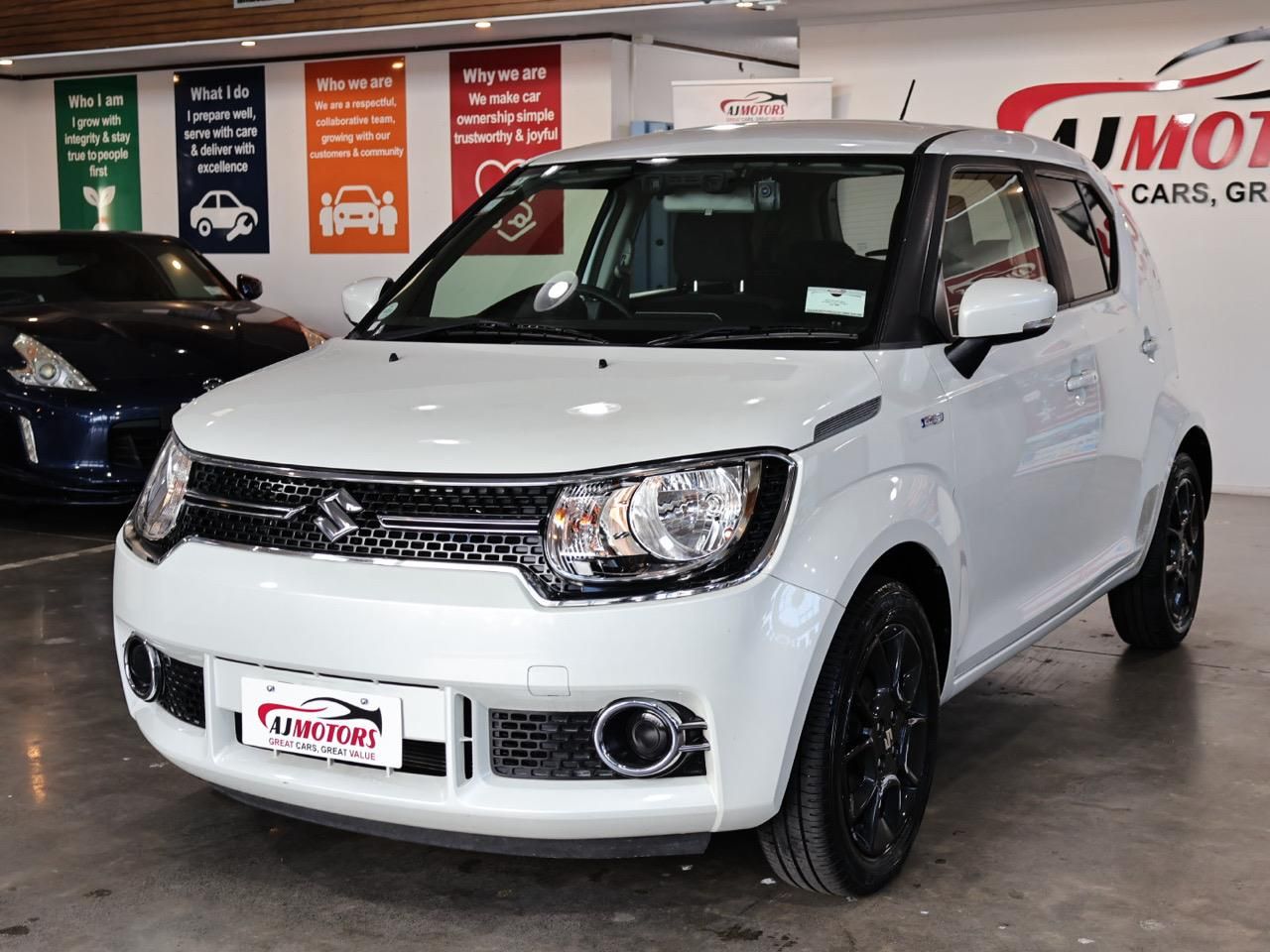 Vehicle image 3
