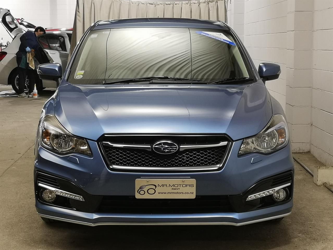 Vehicle image 4