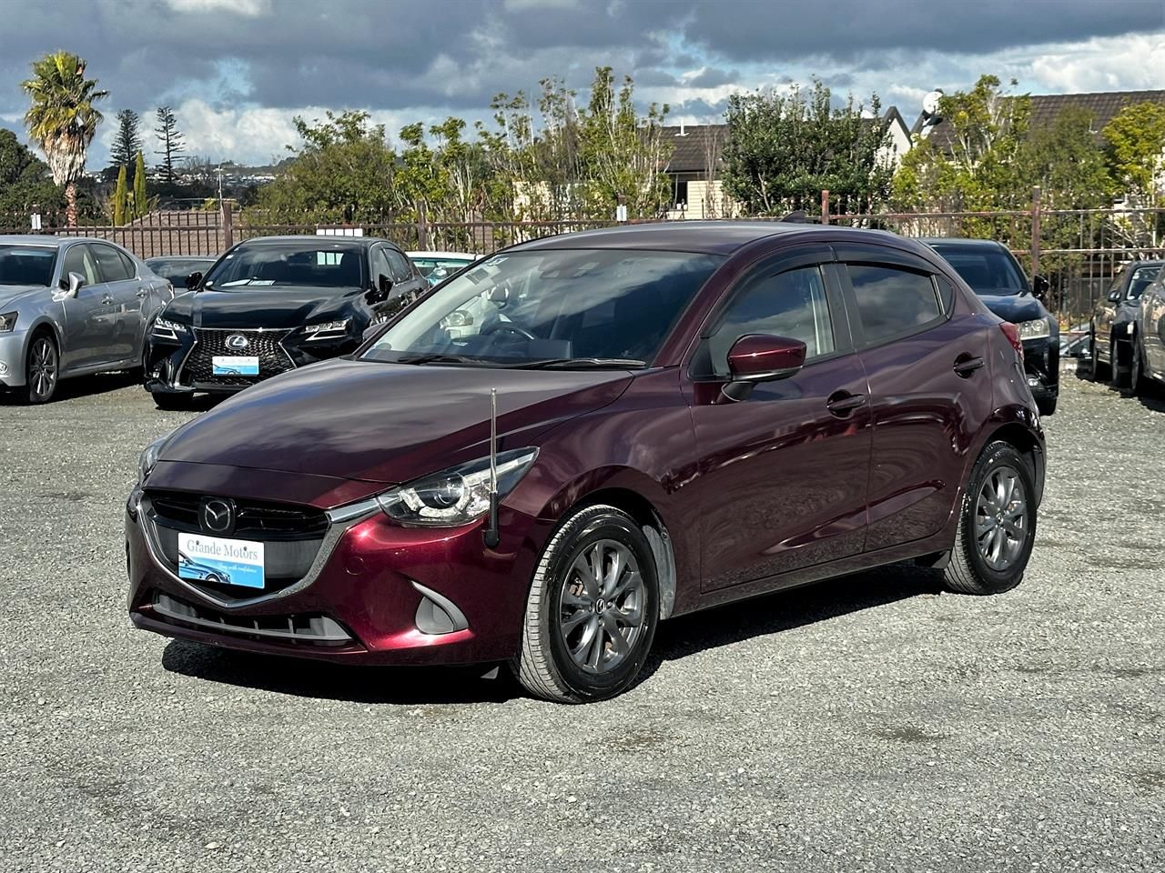Vehicle image 3