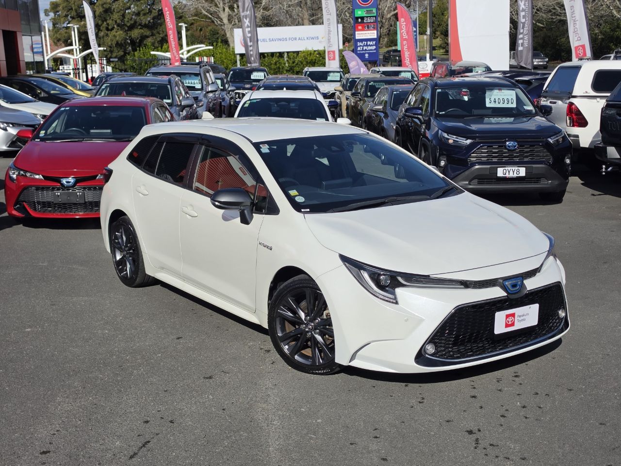 Vehicle image 5