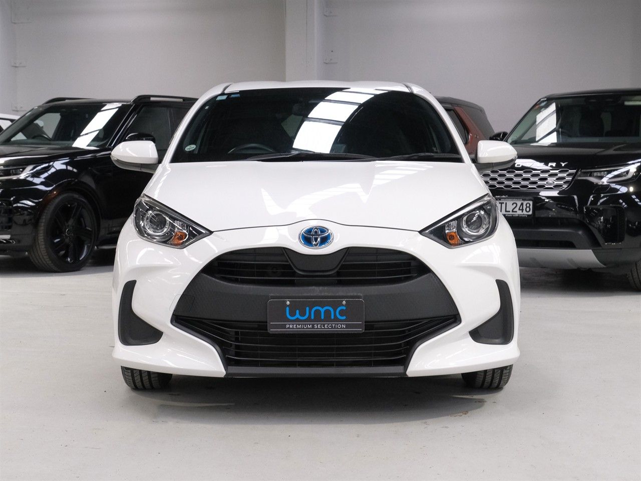 Vehicle image 3