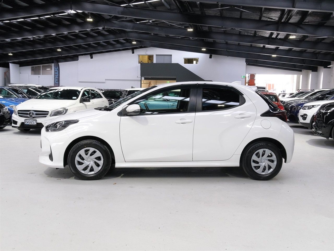 Vehicle image 5