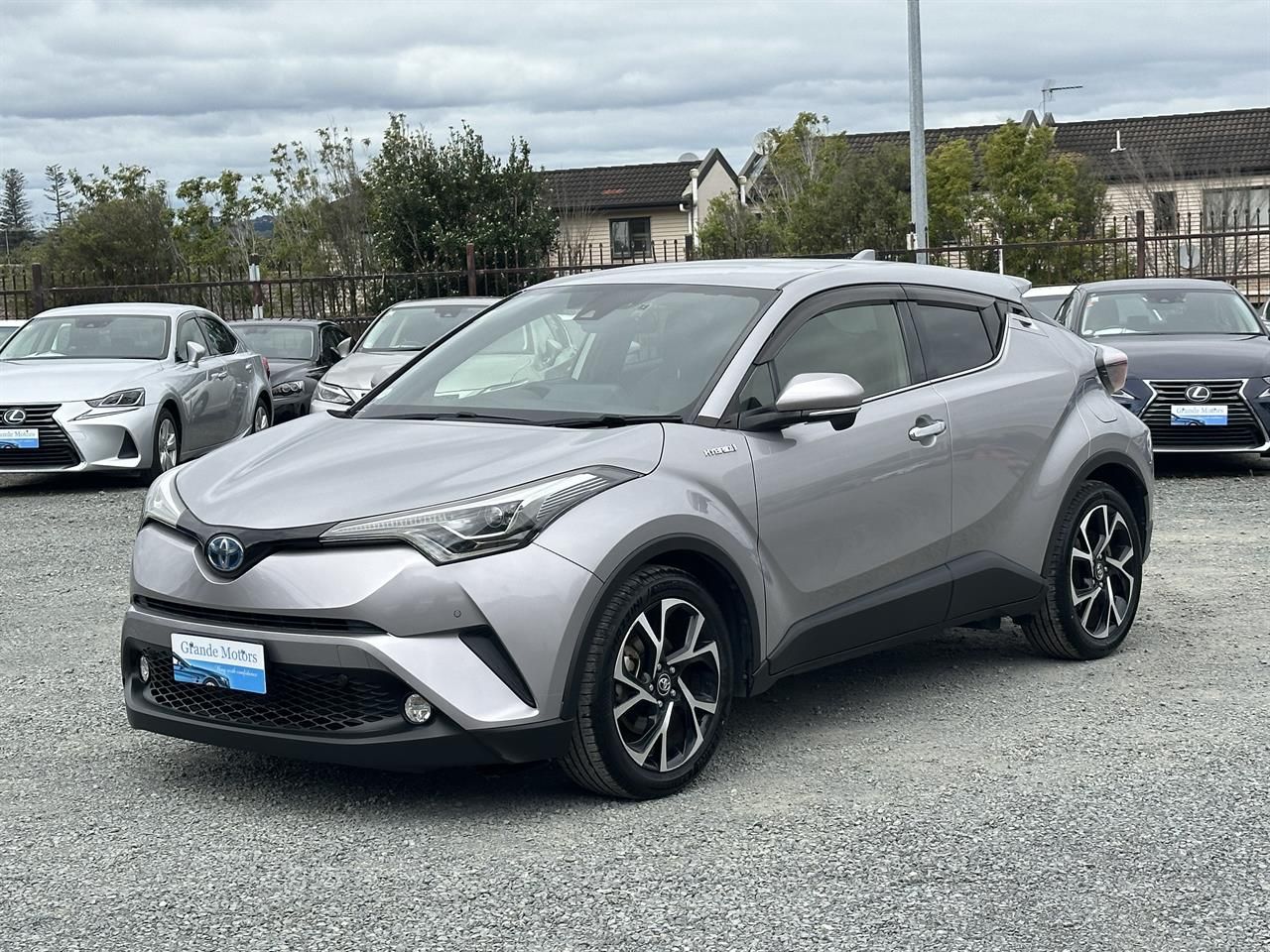Vehicle image 3