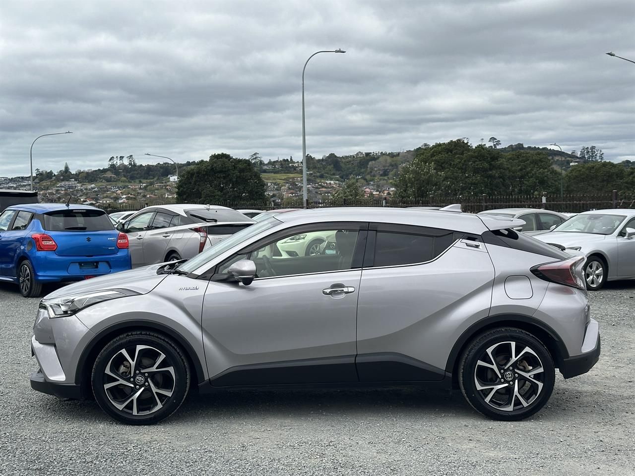 Vehicle image 4