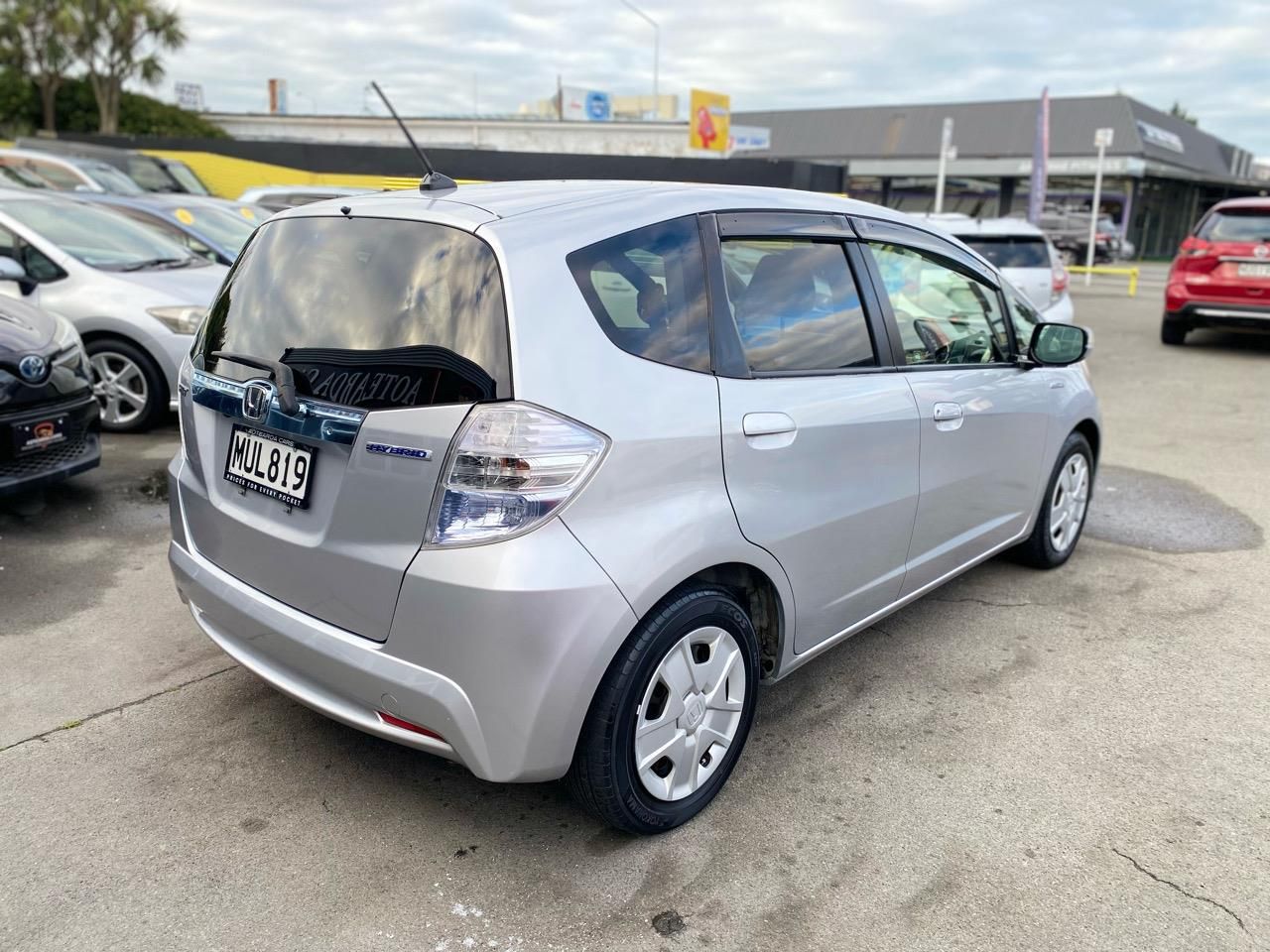 Vehicle image 4