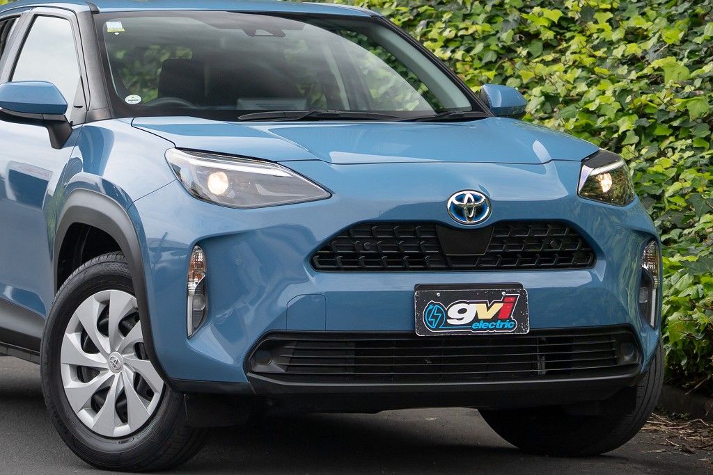 Vehicle image 3