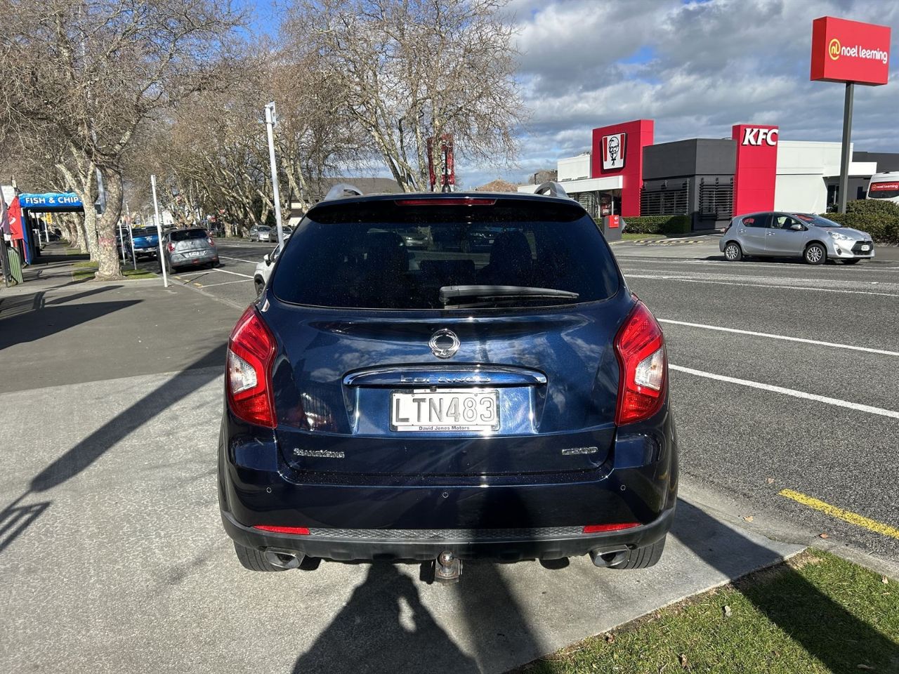 Vehicle image 4