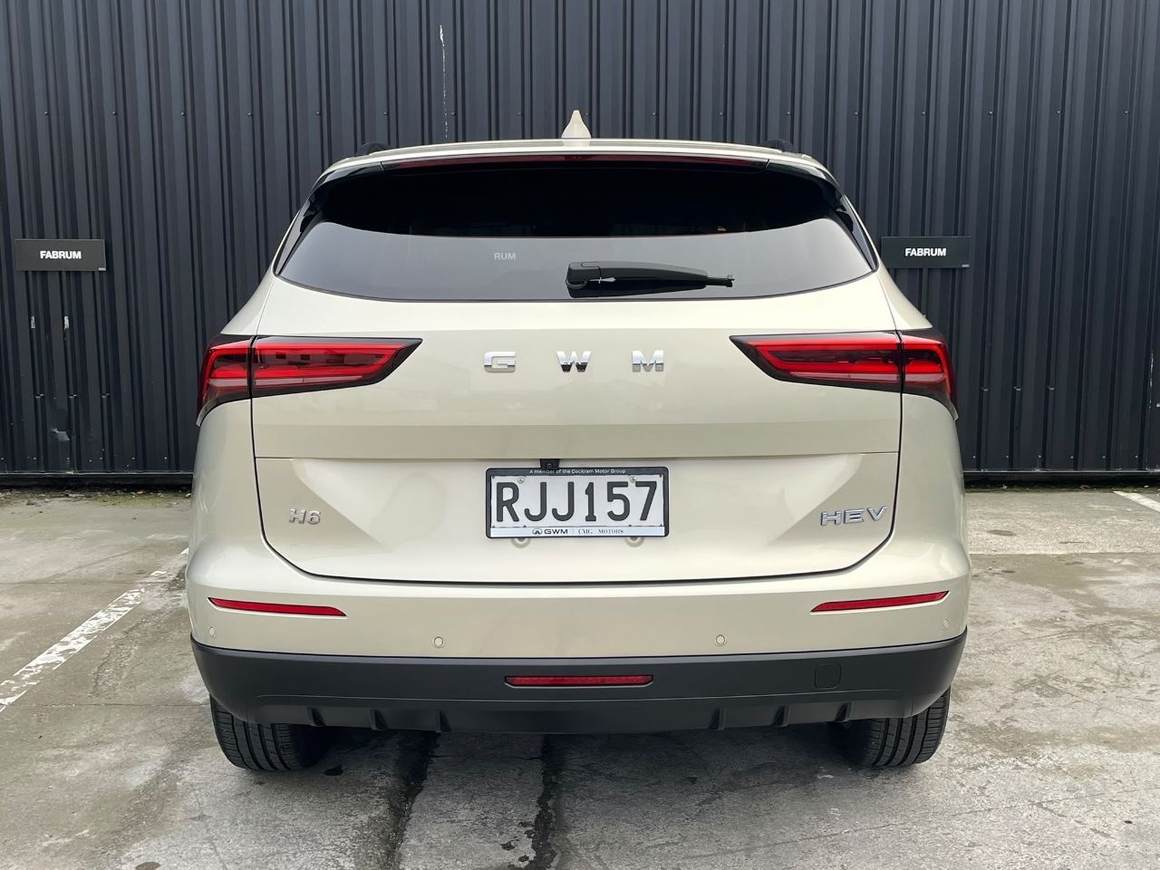 Vehicle image 4