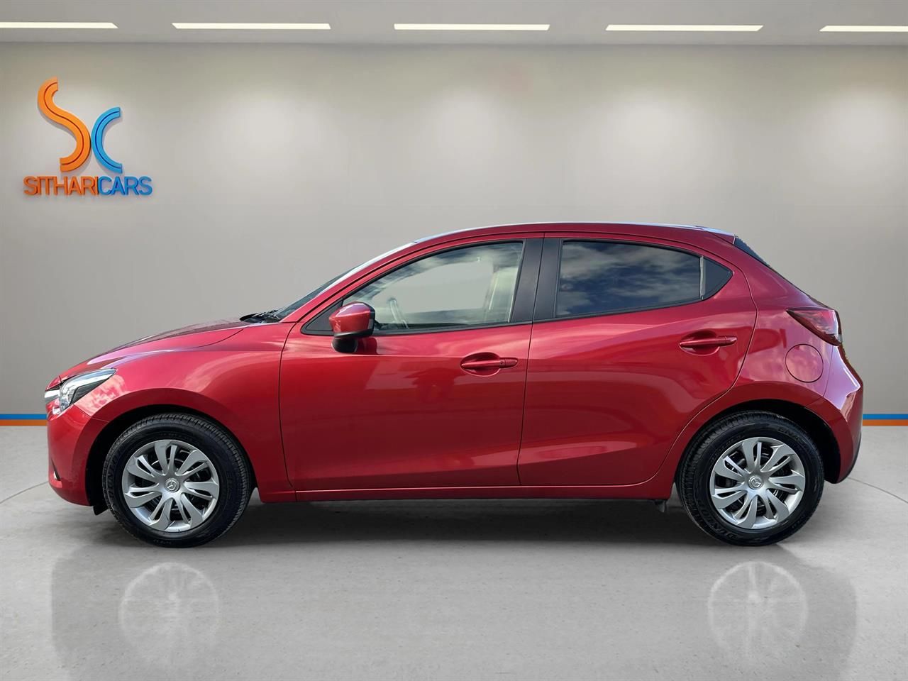 Vehicle image 4