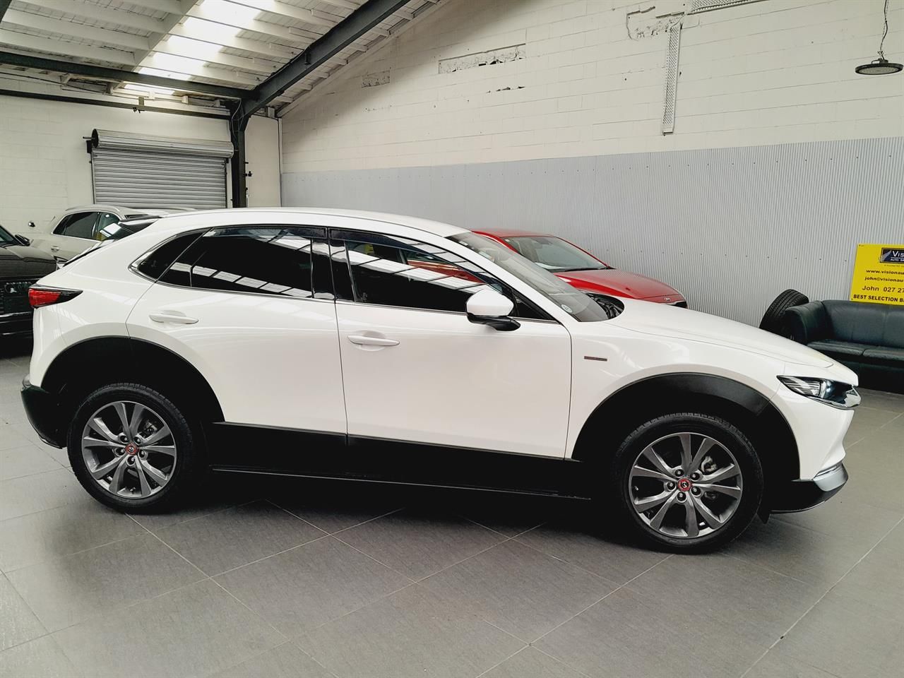 Vehicle image 3