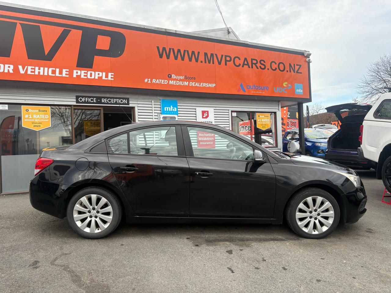 Vehicle image 3