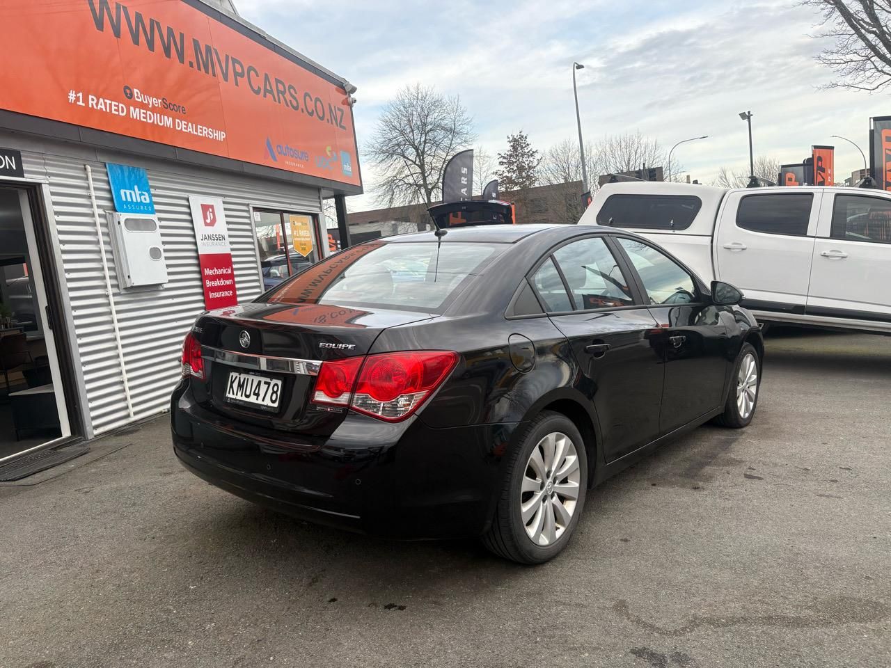 Vehicle image 4