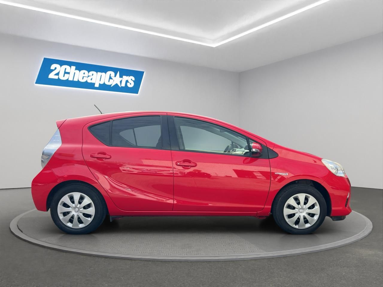 Vehicle image 3
