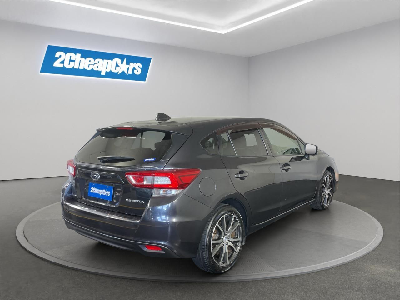 Vehicle image 5