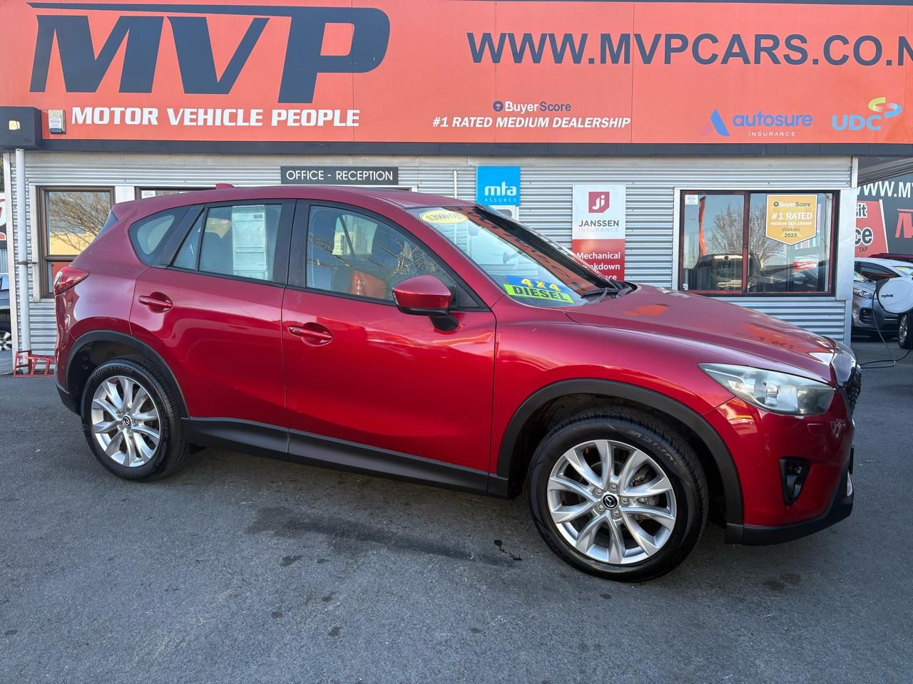 Vehicle image 4
