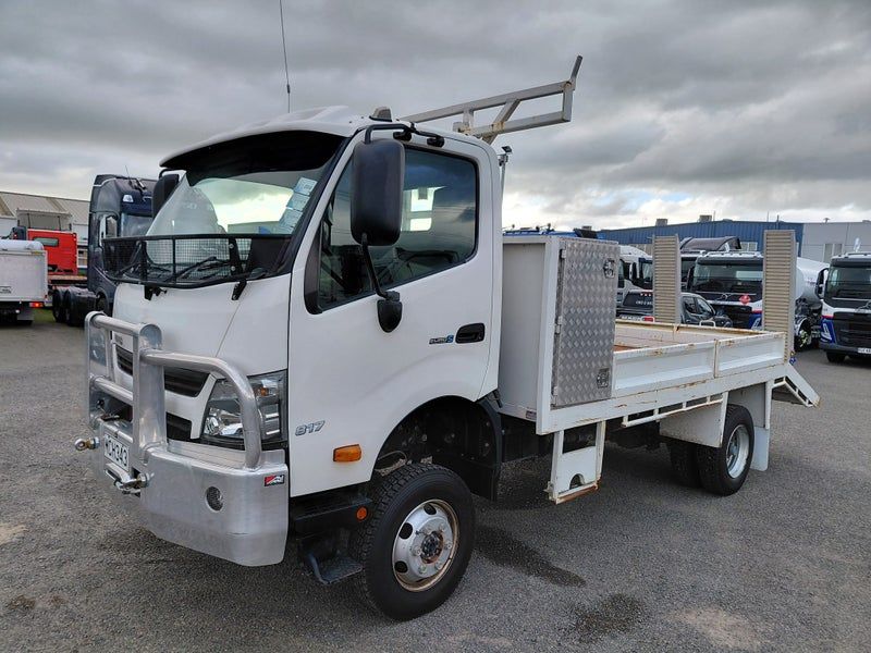Vehicle image 3