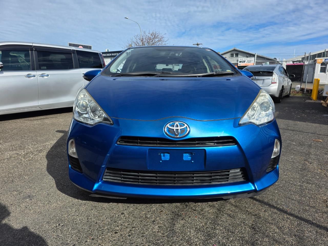 Vehicle image 3