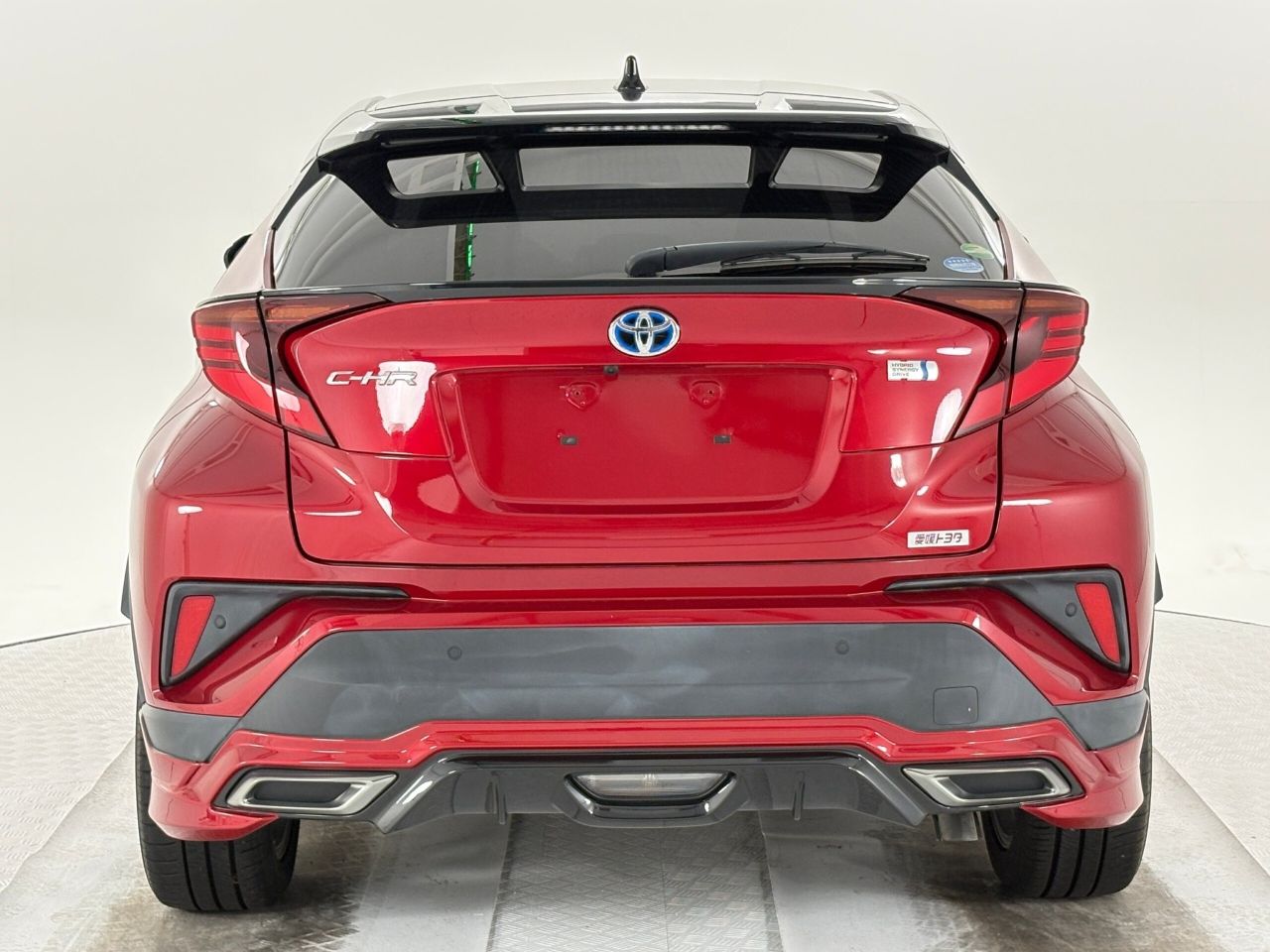 Vehicle image 3