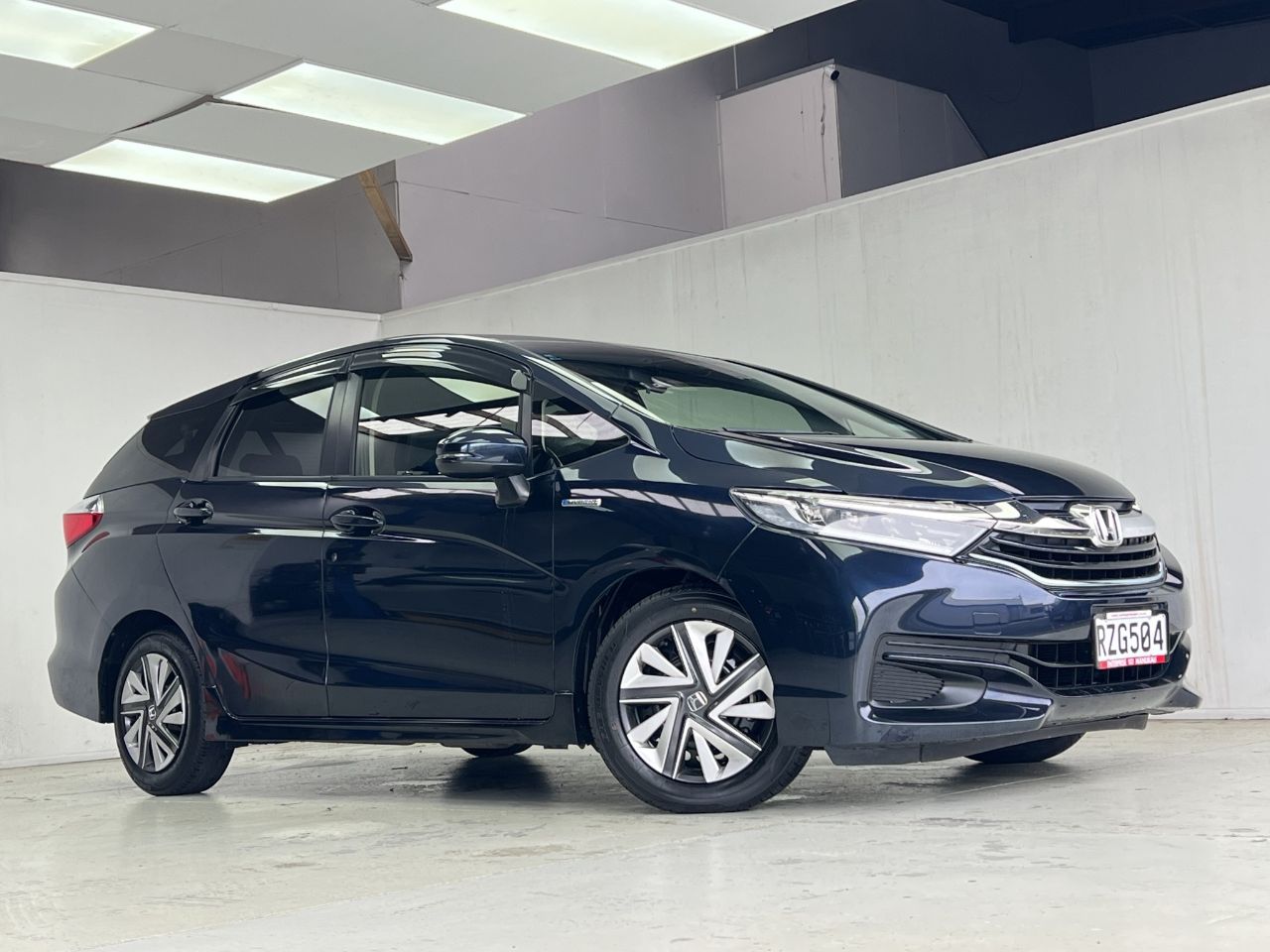 Vehicle image 4
