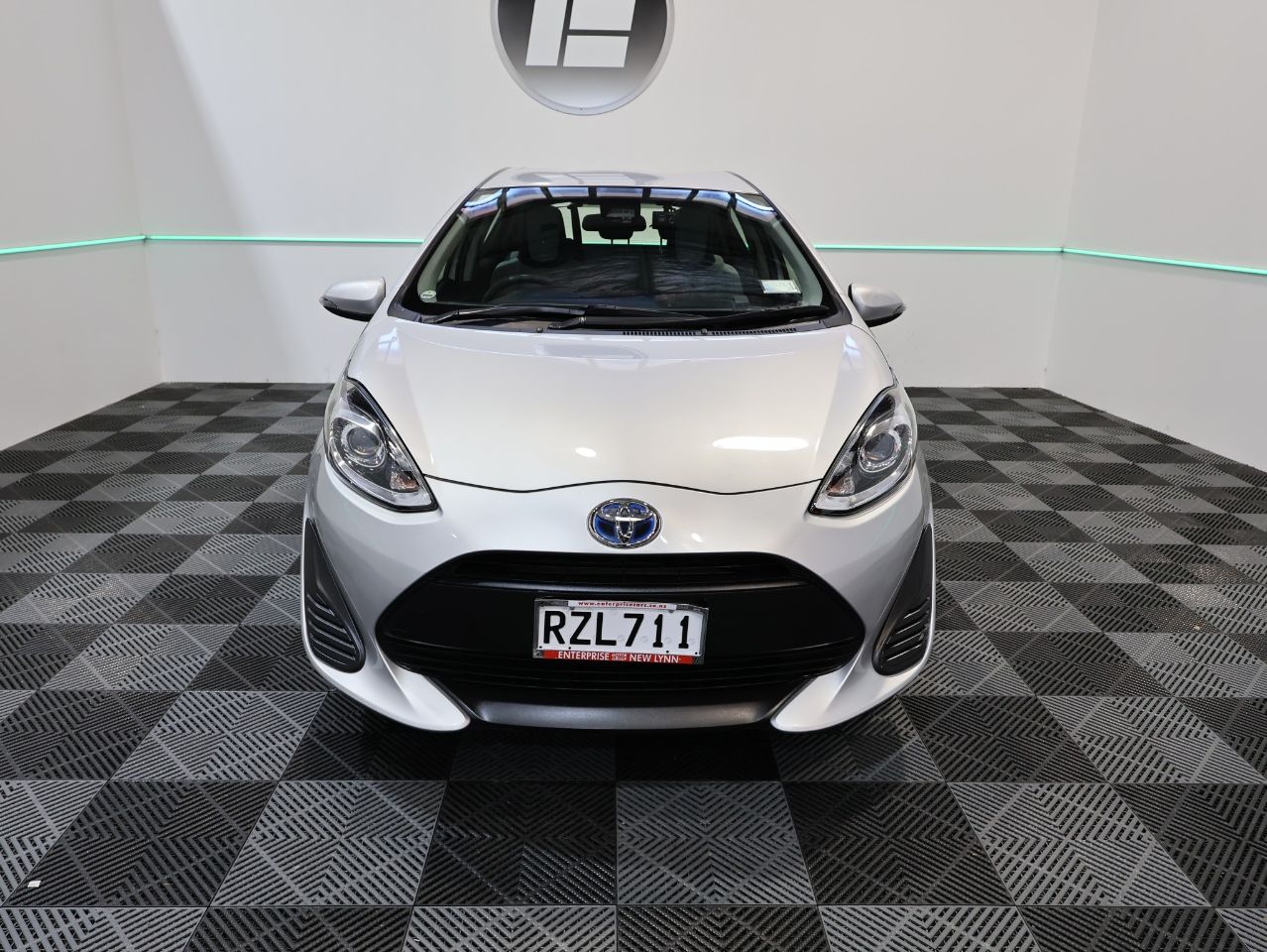 Vehicle image 2