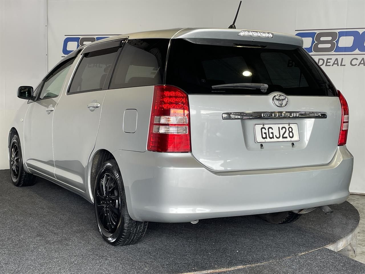 Vehicle image 4