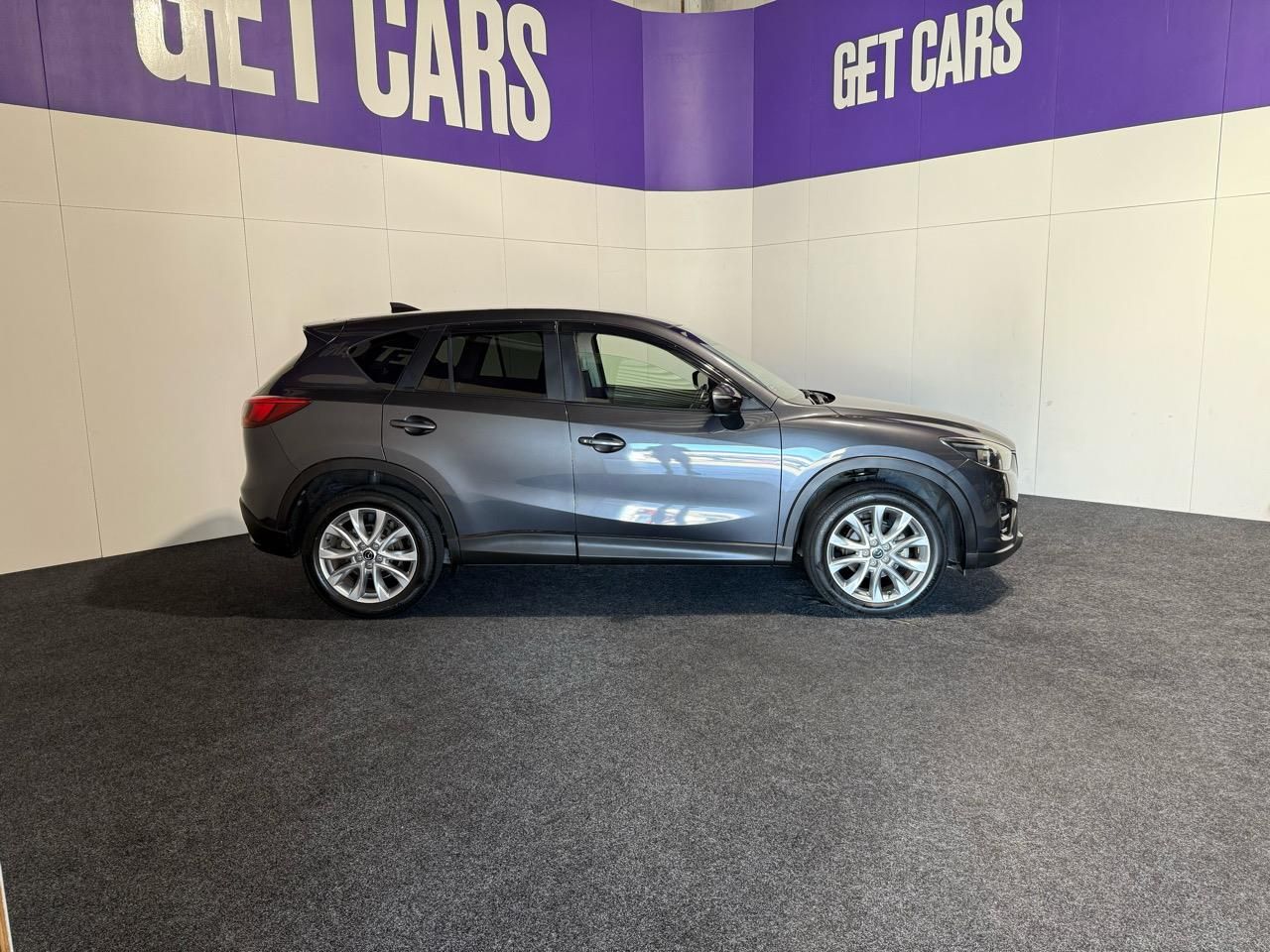 Vehicle image 3