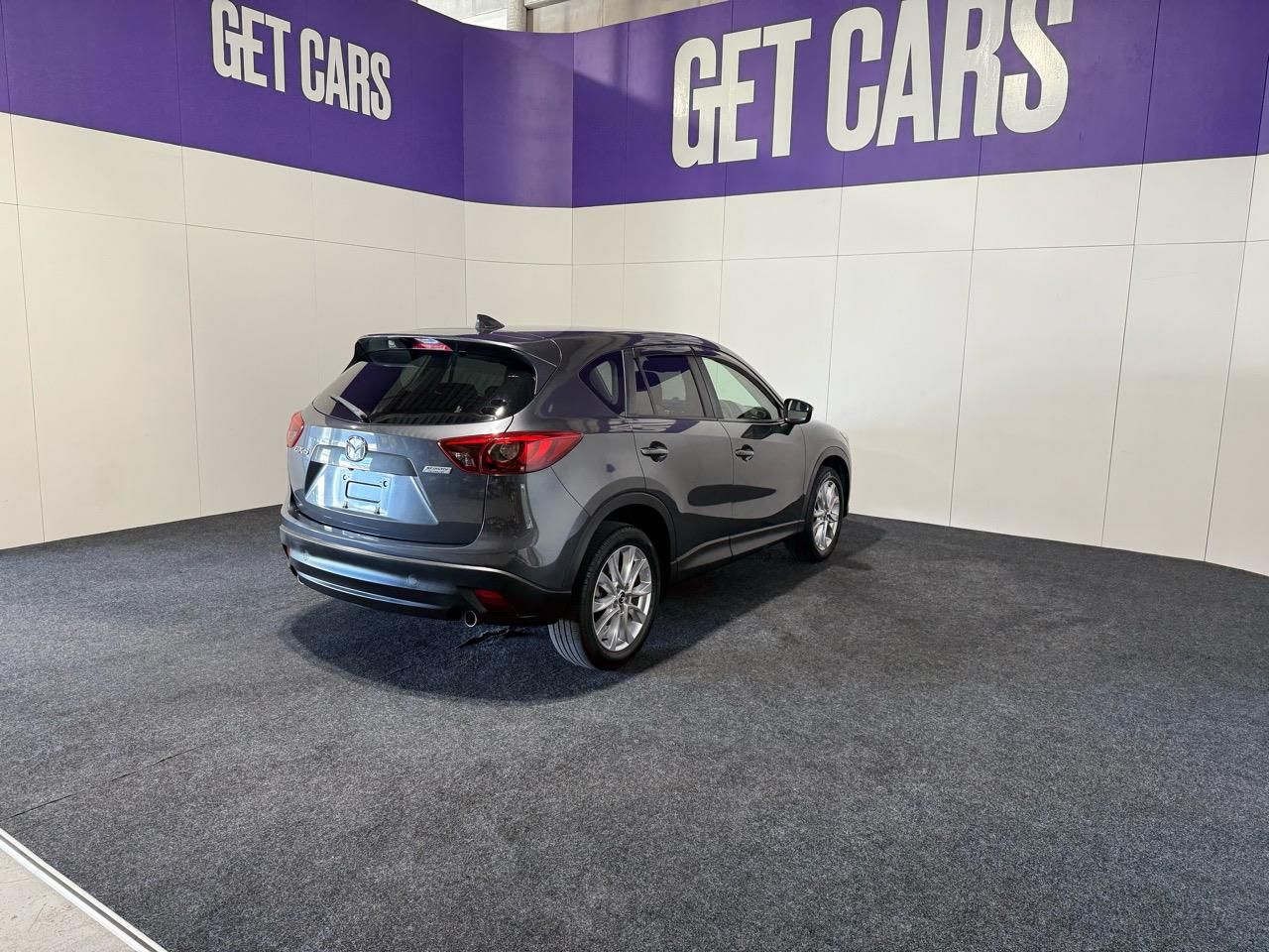 Vehicle image 4