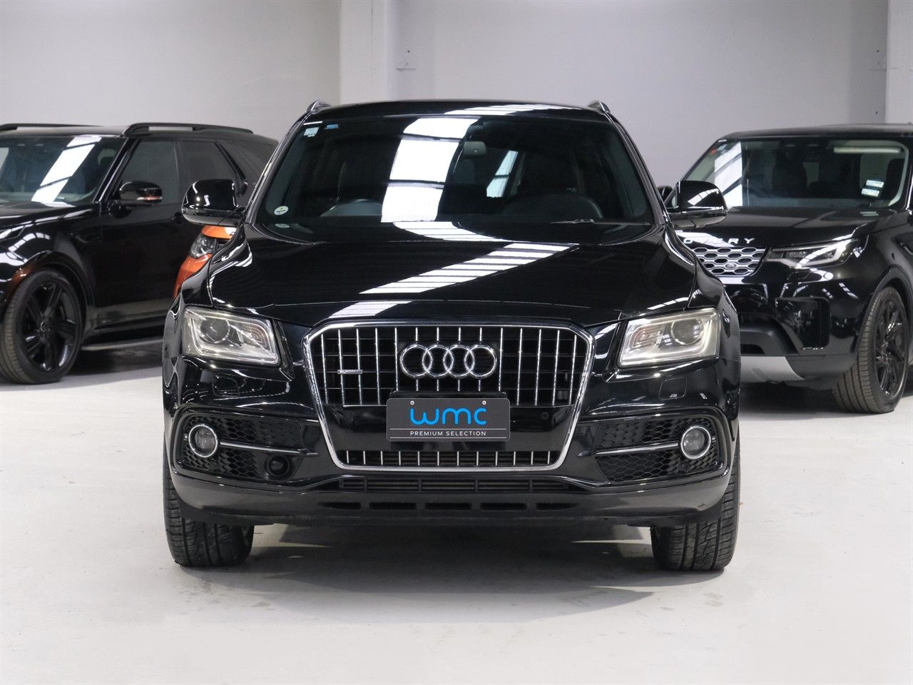 Vehicle image 3