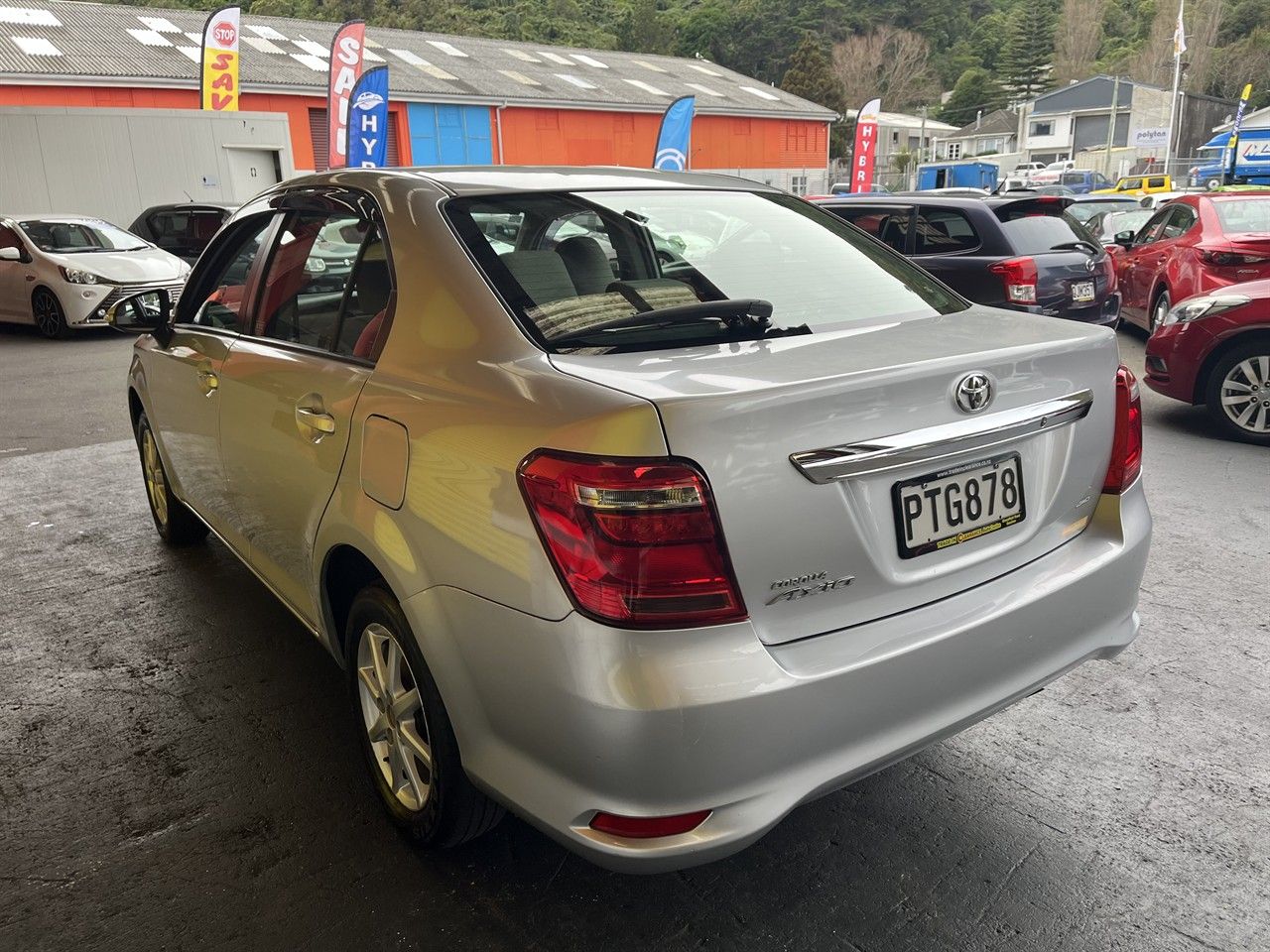 Vehicle image 4