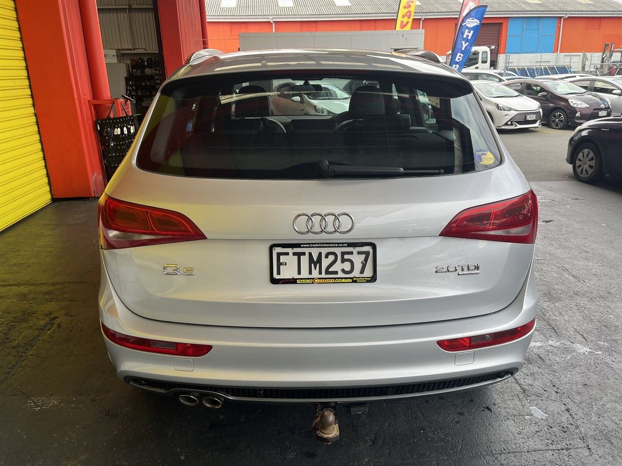 Vehicle image 5