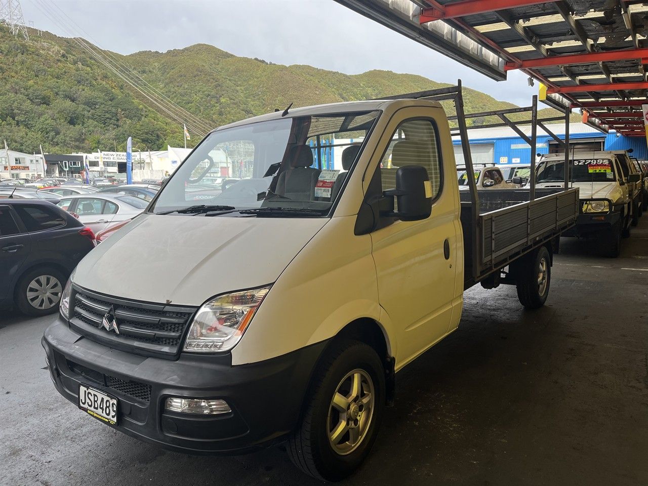 Vehicle image 3