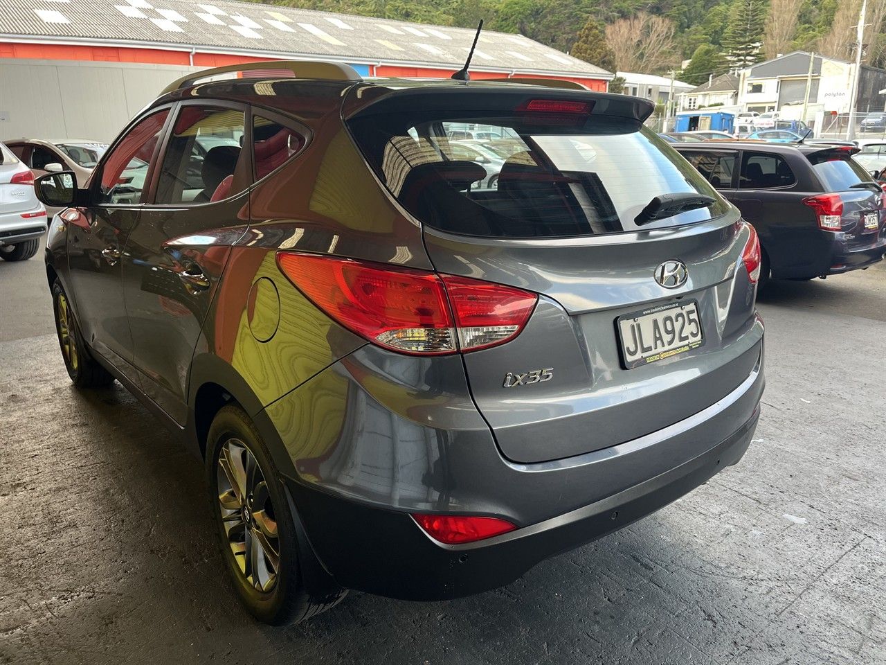 Vehicle image 4