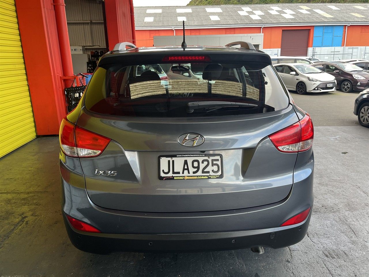 Vehicle image 5