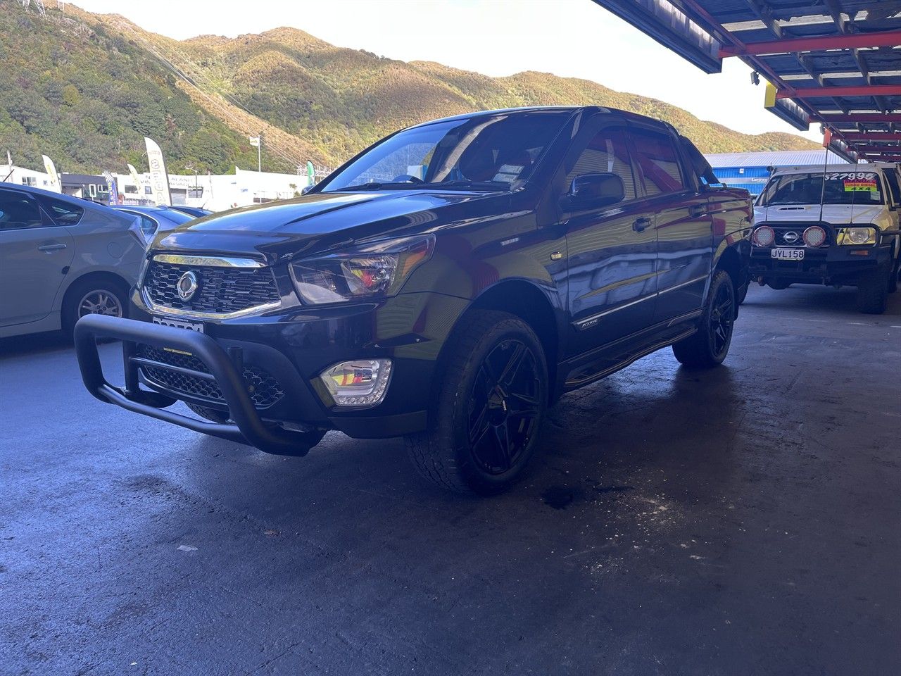 Vehicle image 3