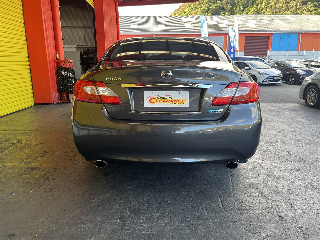 Vehicle image 5