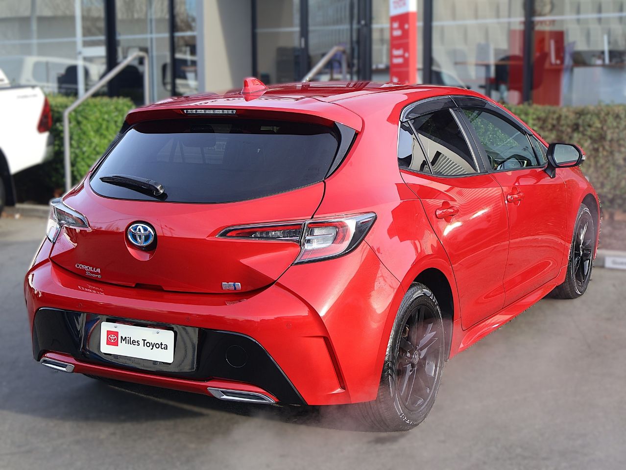 Vehicle image 4