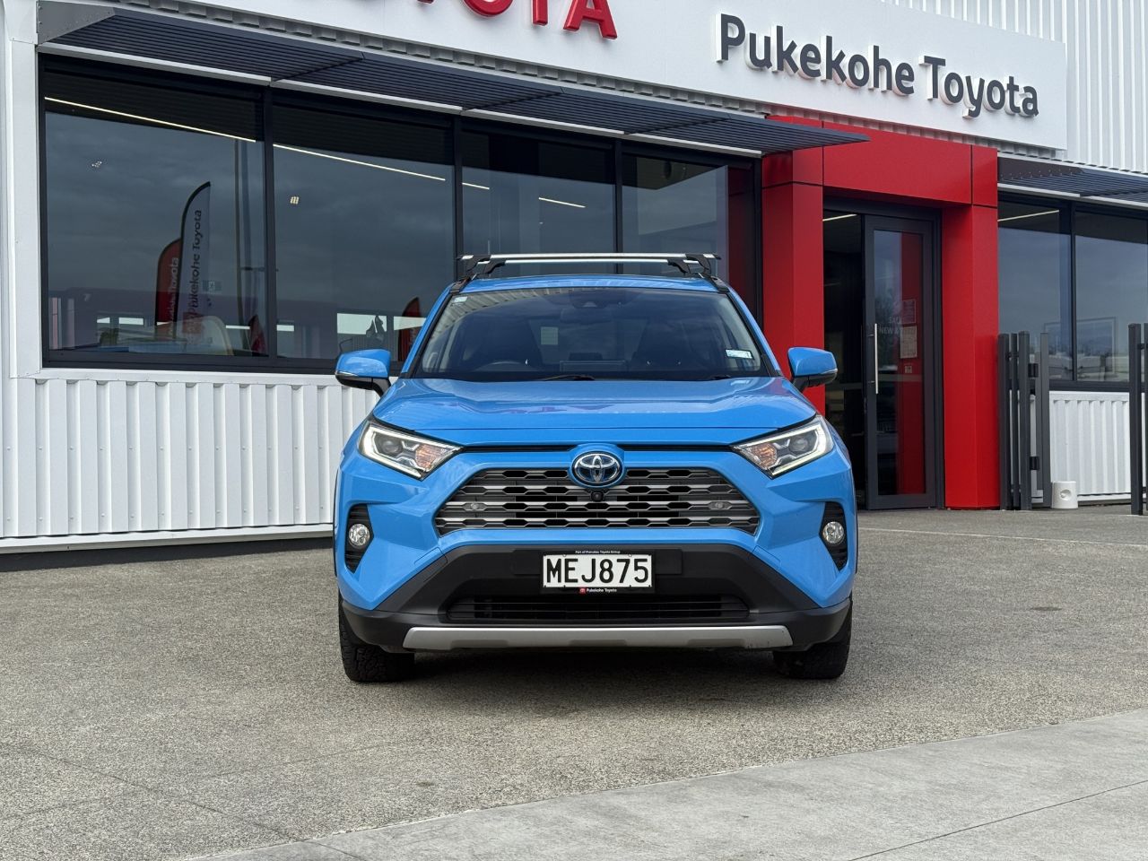 Vehicle image 2