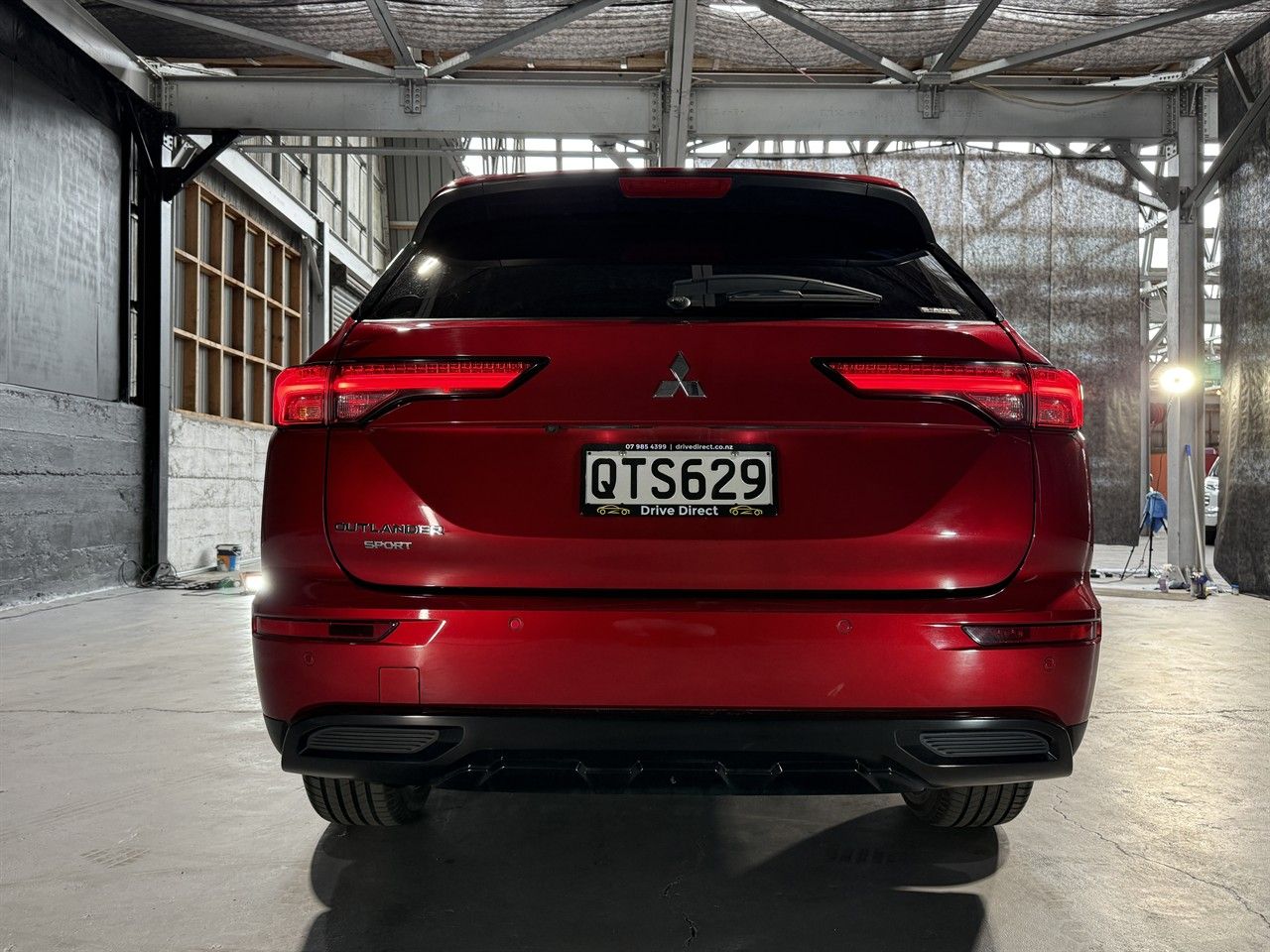 Vehicle image 4
