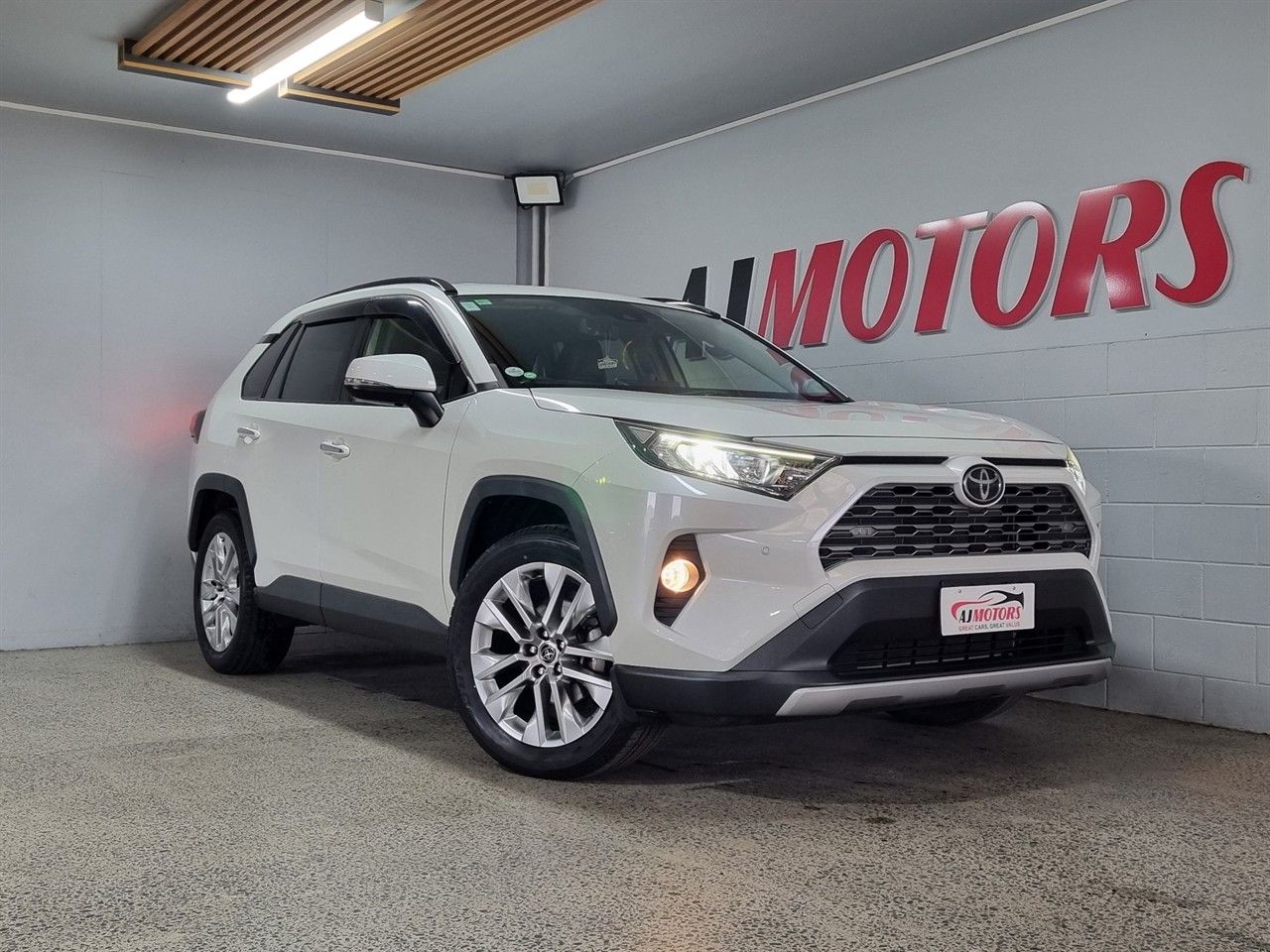 Vehicle image 1