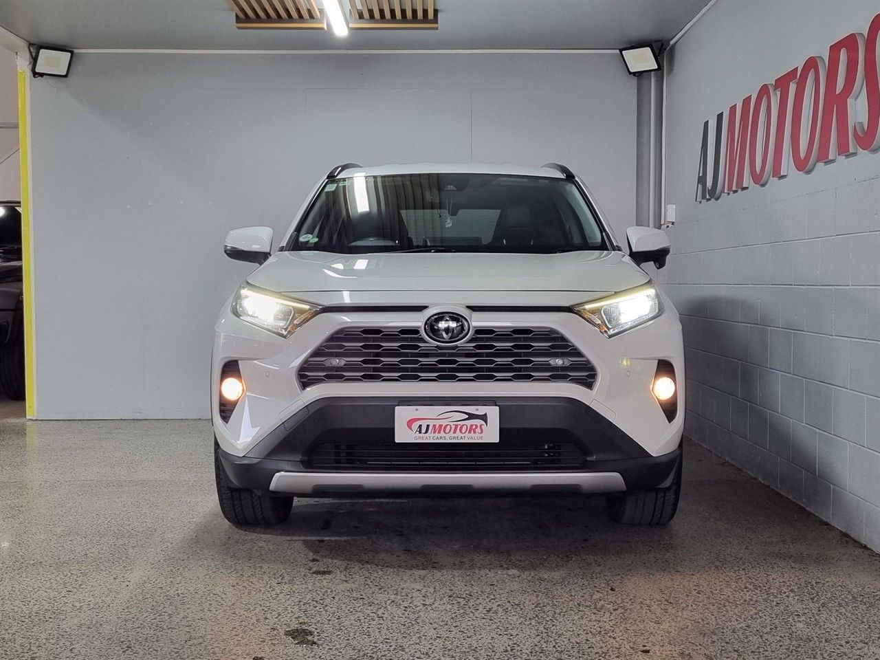Vehicle image 2