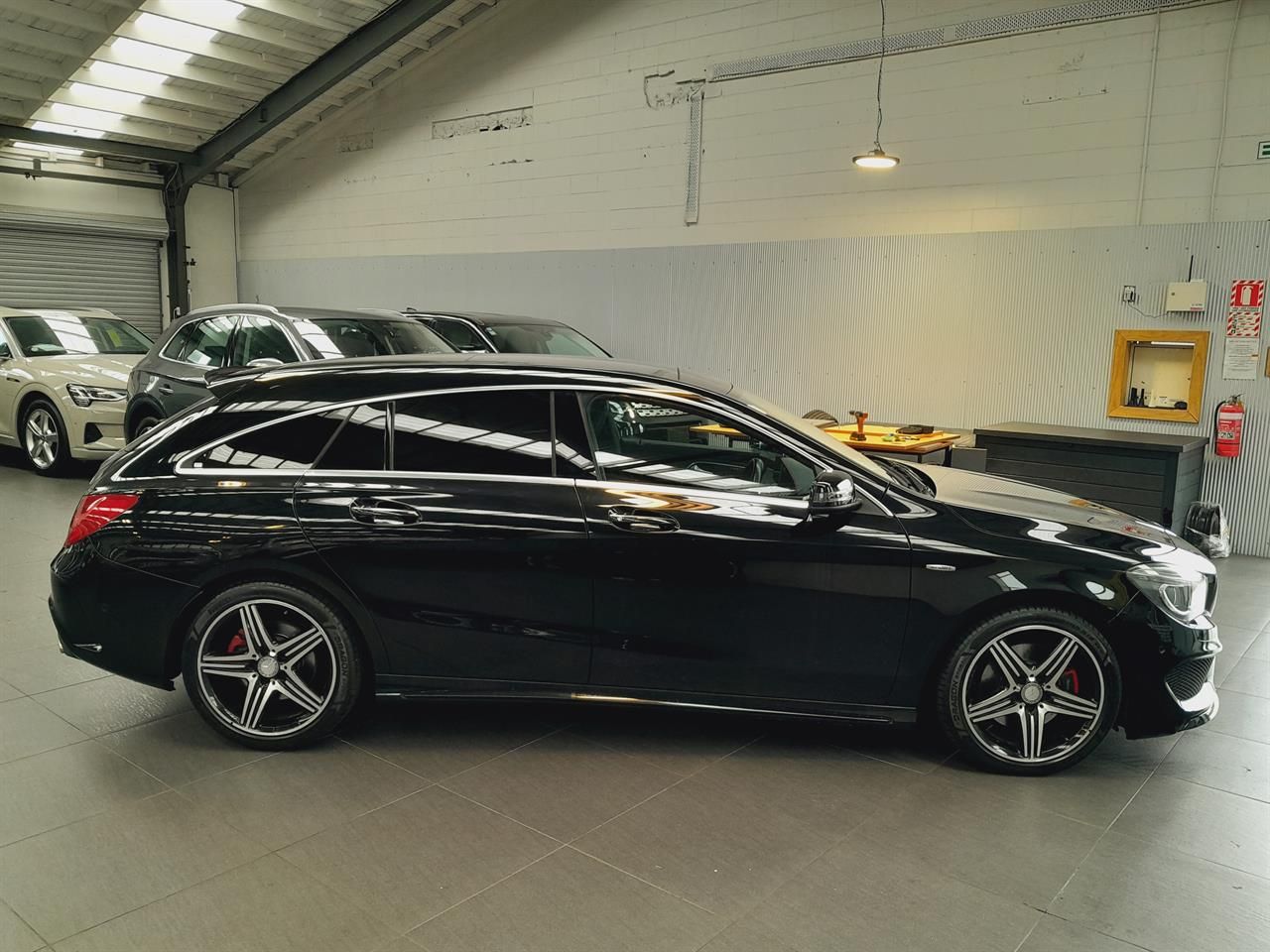 Vehicle image 3