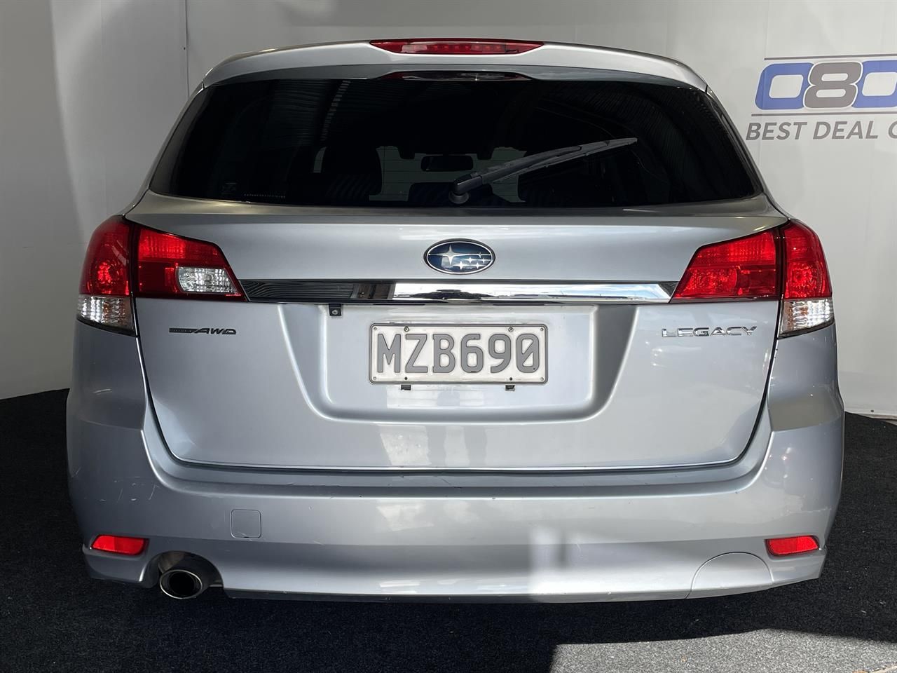 Vehicle image 4