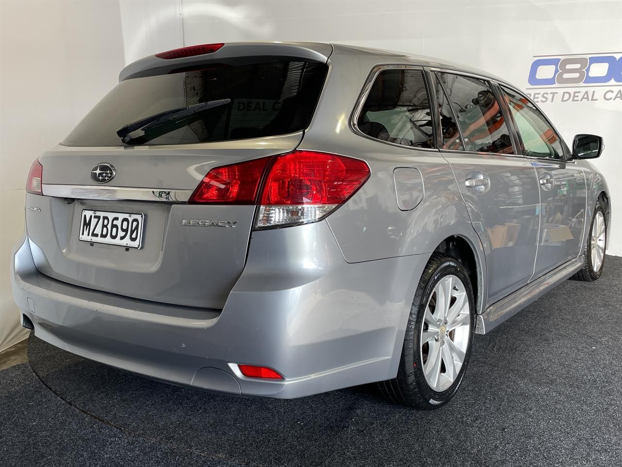 Vehicle image 5