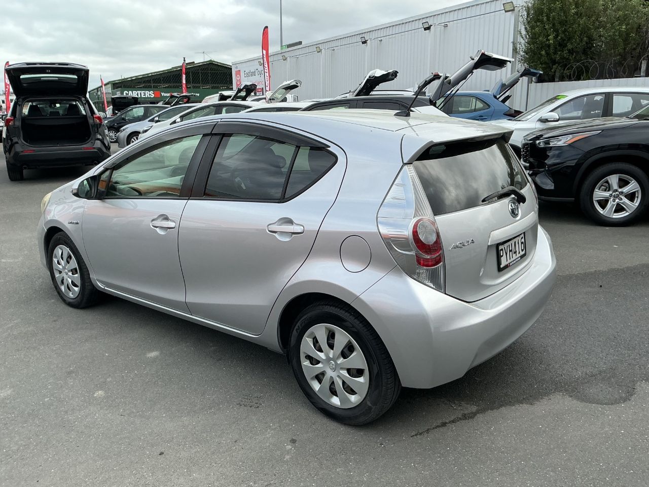 Vehicle image 5