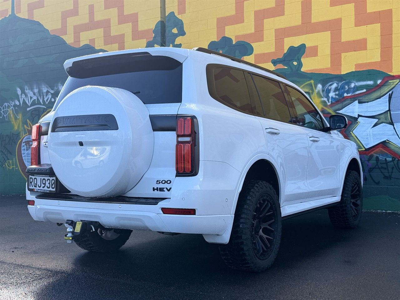 Vehicle image 5