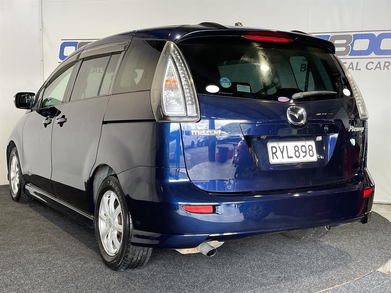 Vehicle image 4