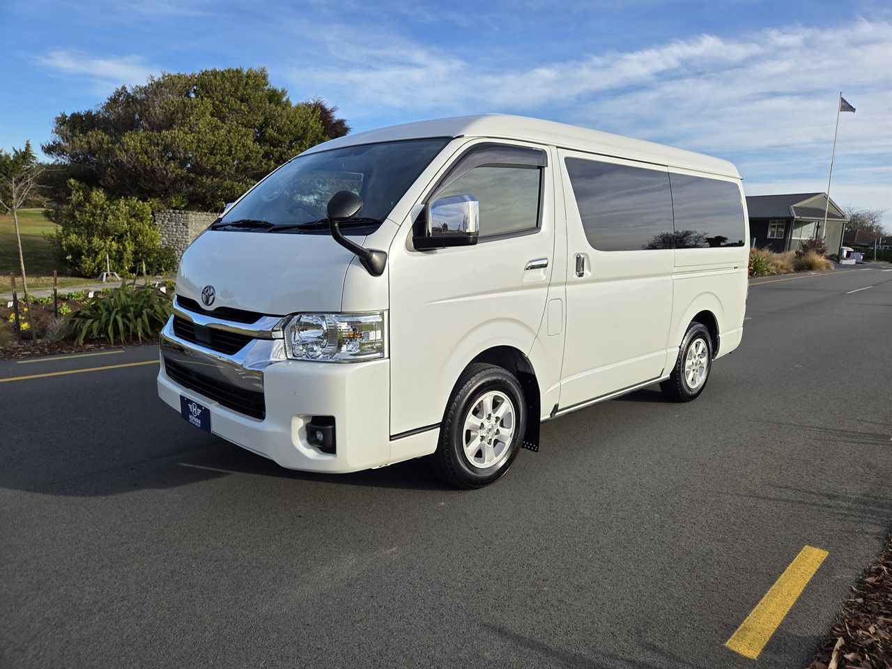 Vehicle image 3
