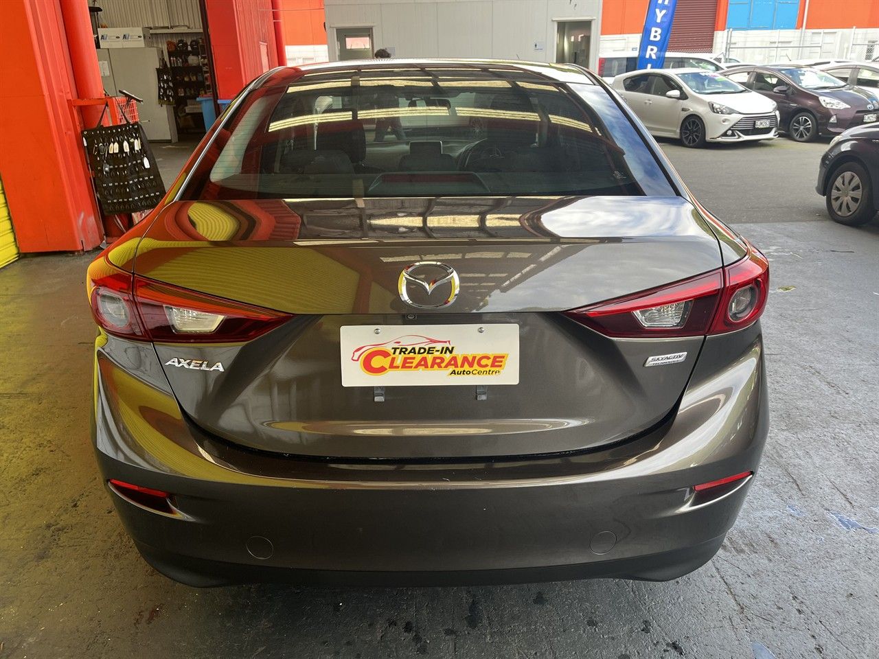 Vehicle image 5