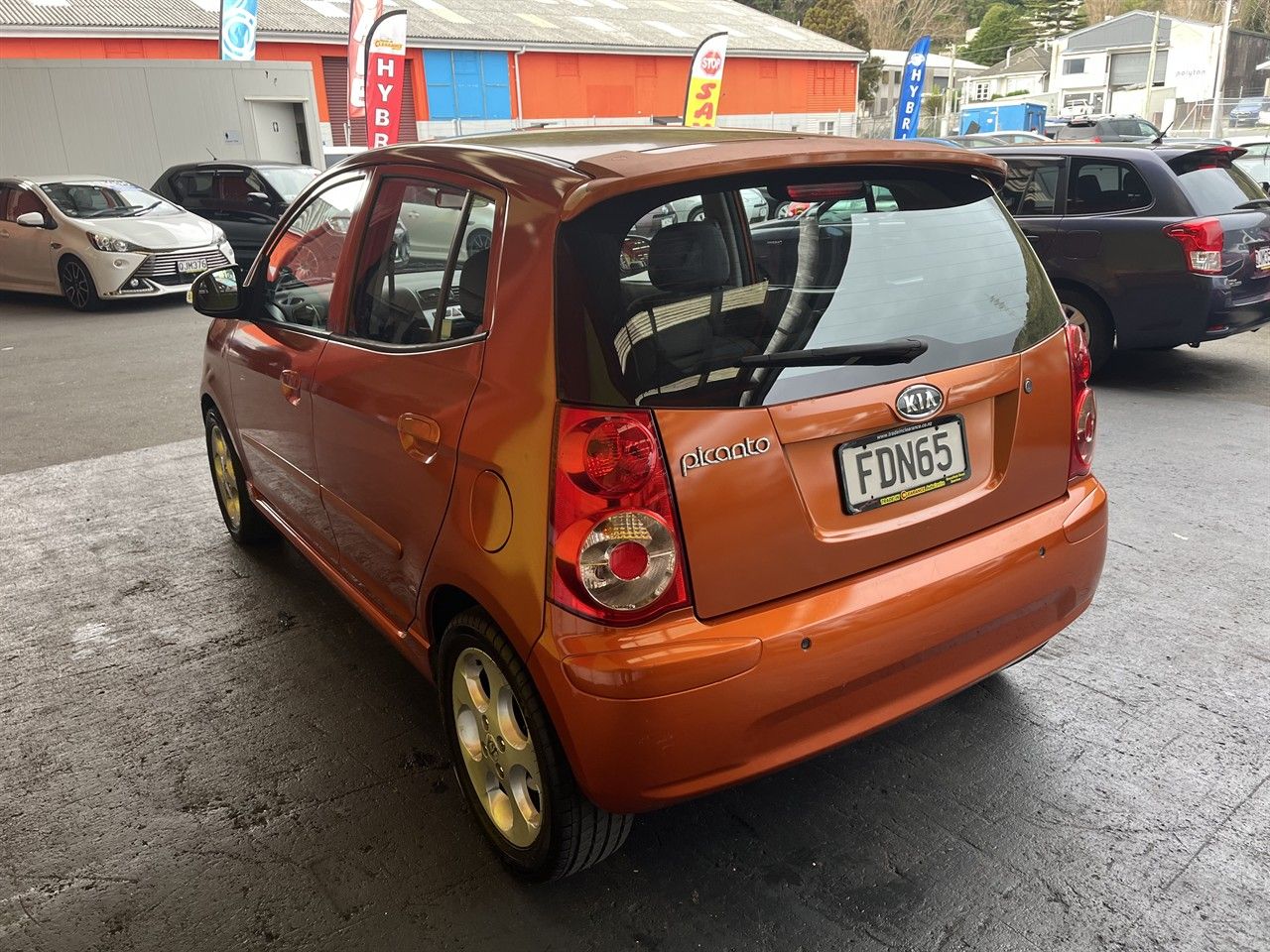 Vehicle image 4